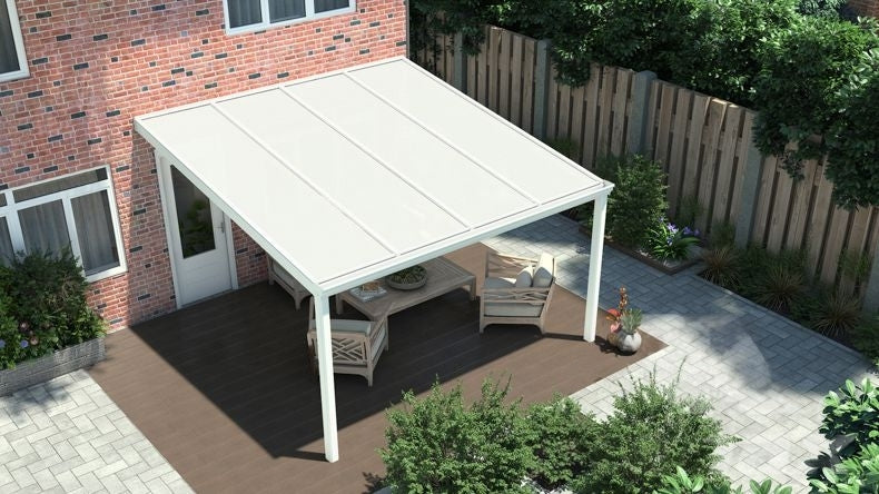 Terrassenüberdachung in matt weiß mit Polycarbonat Opal